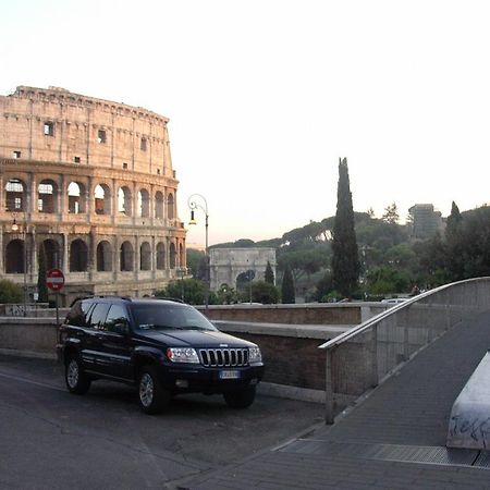 Vacanze Al Colosseo Polveriera Ρώμη Δωμάτιο φωτογραφία